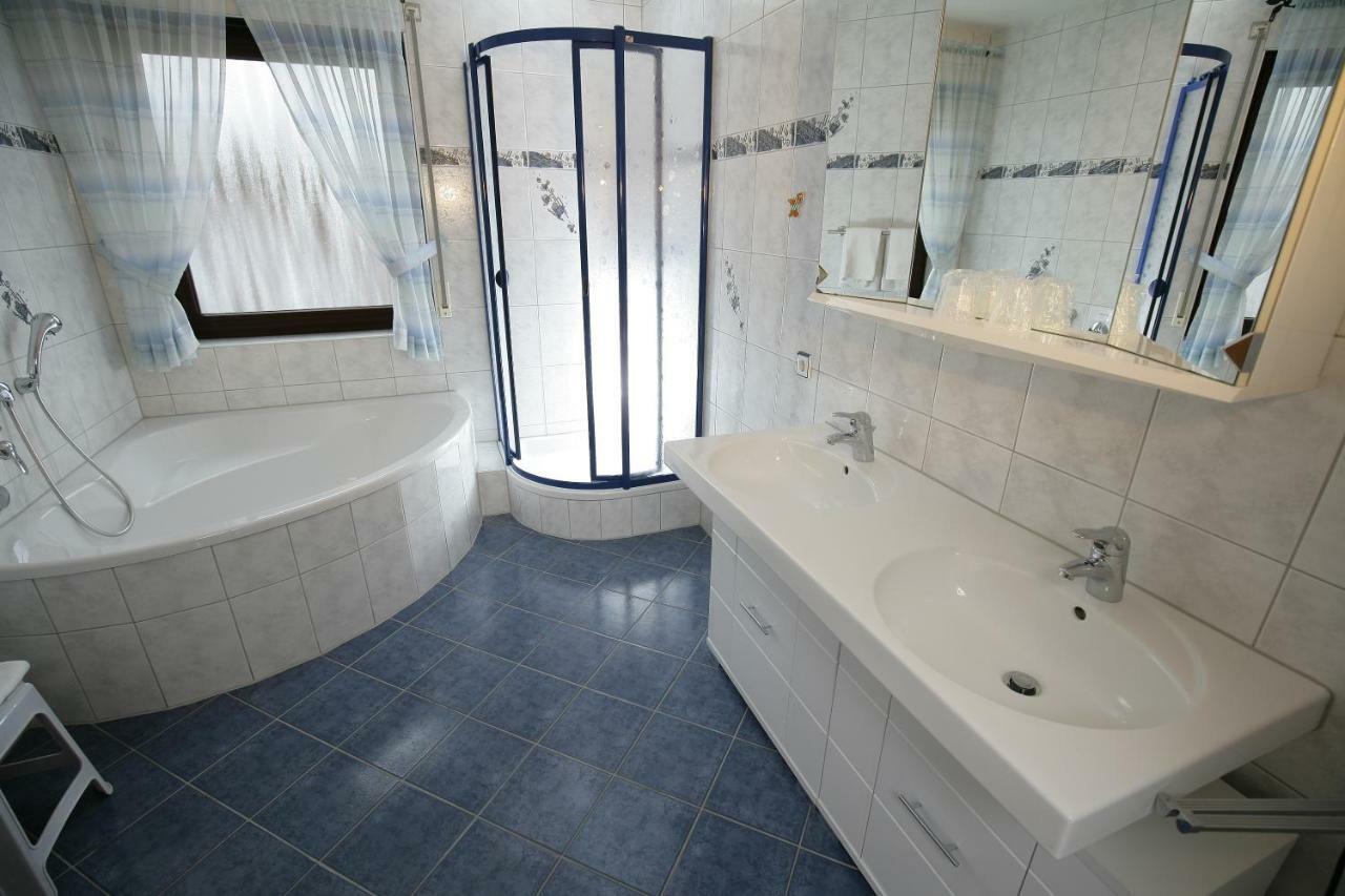 Apartments Am Baronenwald غوبينغِن المظهر الخارجي الصورة